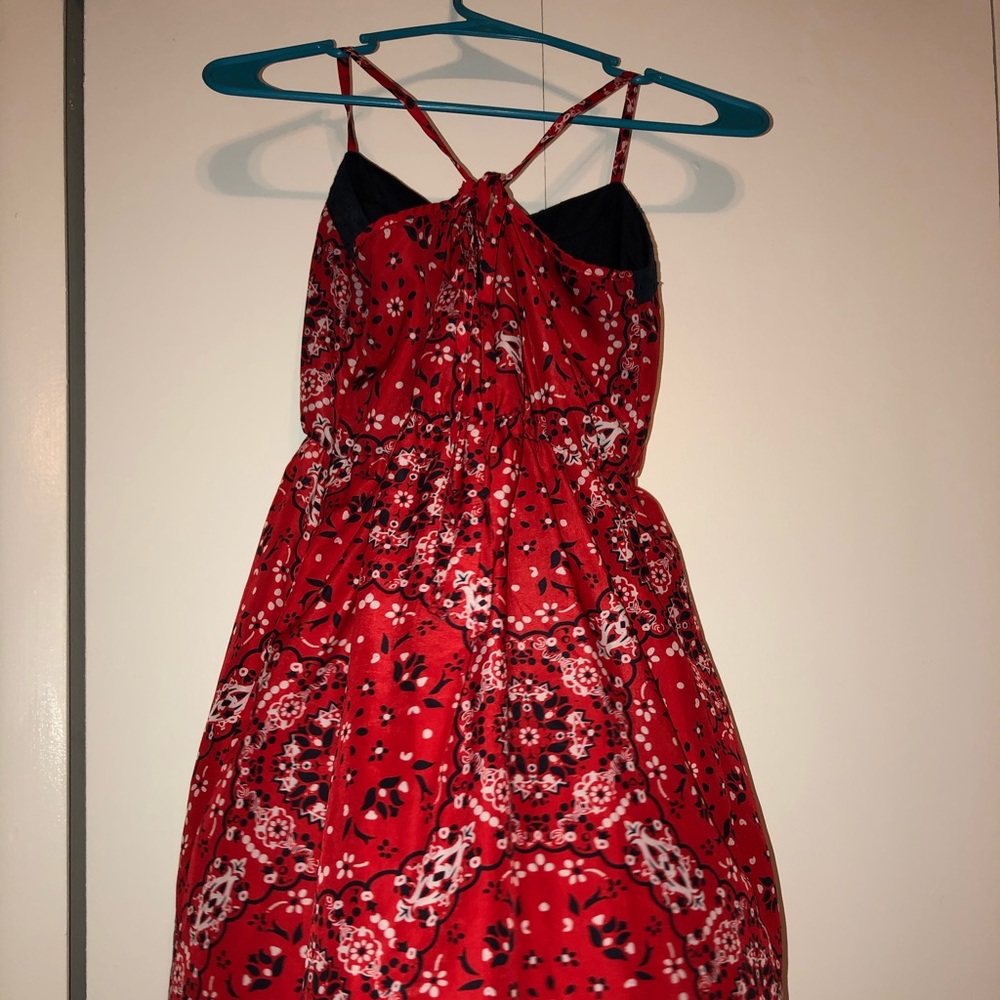 Dress - Picture 3 of 3